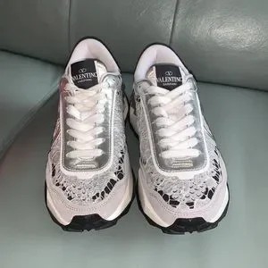 スニーカー Sneakers bianche alte con logo Valentino Garavani 5Y2S0E03 Valentino Garavani V Logo White Sneakers New Size 41 | eBay